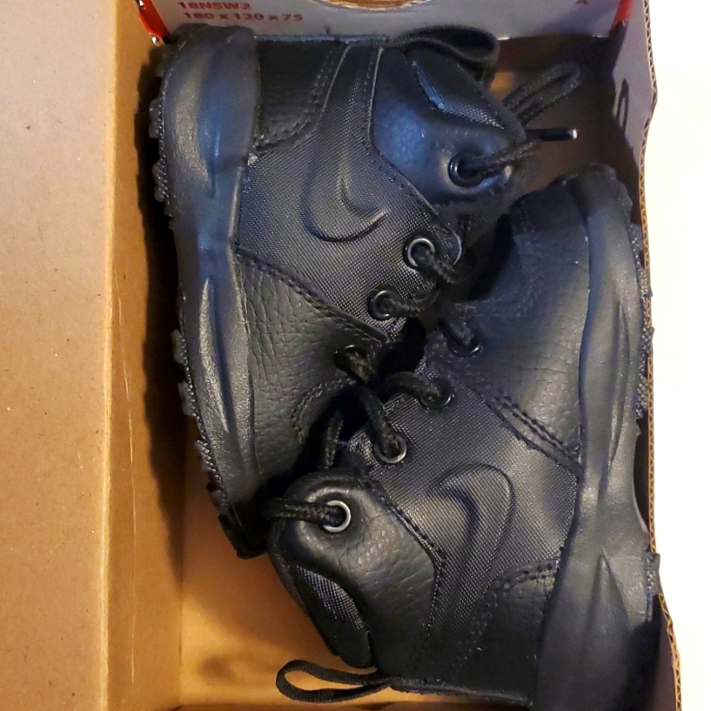 Toddler Nike Boots